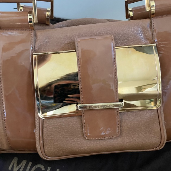 Michael KORS Brown Leather Bag with Gold Hardware - Picture 2 of 11